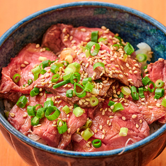 炙り牛タン丼