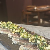 お酒にピッタリな一品や季節の食材を使ったメニューなど