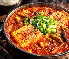 【リピーター多し】名物キムチ鍋