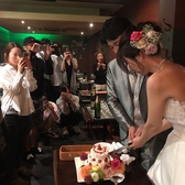 豪華ウェディングケーキもプレゼント♪写真映え◎のケーキカット！