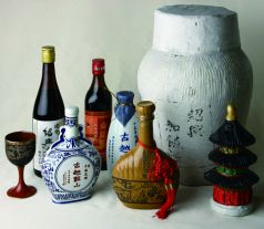 紹興酒をはじめとる中国酒も豊富な品揃え