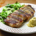 料理メニュー写真 厚切りローストポーク