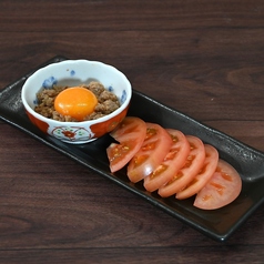 とろ玉肉味噌トマト