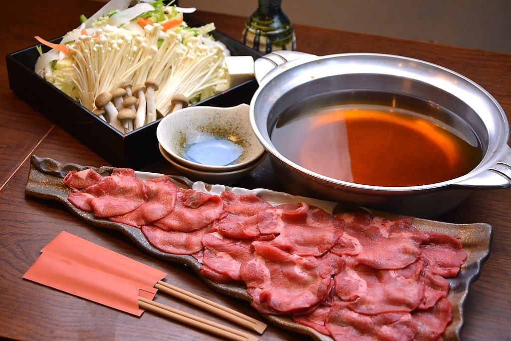 宴会にぴったりなコースは4000円からご用意しております。お肉もお魚もお楽しみいただけます。