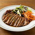 ランチタイムも営業しております！お得なランチセットをご用意しておりますので是非ご利用ください◎