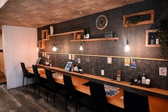 お一人様もゆっくりとお食事できます。