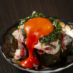 黒毛和牛と卵黄 あて巻き