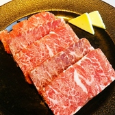 当店では、「七輪」で焼く焼肉を楽しめます！自慢のお肉を「七輪」の炭火で焼くことで、凝縮されたお肉の旨味が口の中いっぱいに広がります♪「七輪」ならではの炭火の旨味を余すところなくご堪能ください。当店のオススメ人気メニューは「ジンギスカン」「塩ジンギスカン」です！是非一度、ご賞味ください。