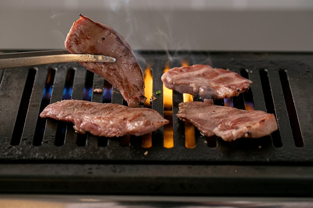 三宮/三ノ宮/神戸/焼肉/韓国料理/宴会/元町/サムギョプサル/居酒屋/昼飲み/ランチ/貸切/女子会/2次会