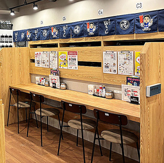 サク飲み・ちょい飯にも最適なカウンター席を完備!おひとり様で、仕事終わりの同僚と、様々シーンで気軽にご利用いただけます◎