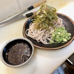 季節の一品や麺類、丼物などメニュー充実！