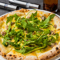 自家製サルシッチャとルッコラ