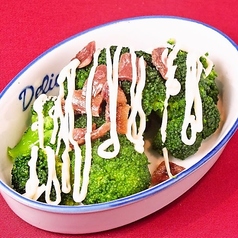 ブロッコリーのアンチョビマヨ/冷奴-いくら風味のせ-