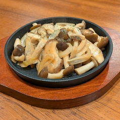 きのこバター炒め