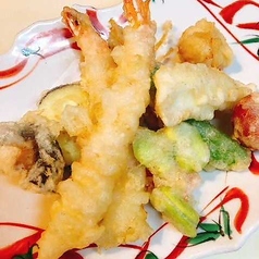 海鮮と野菜の天ぷら盛り合わせ