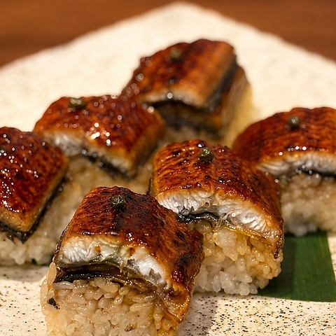 名古屋コーチン鶏鍋とうなぎ料理を主役に、本物の素材で迎える鍋屋「なべ福」