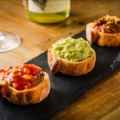 料理メニュー写真&nbsp;ブルスケッタ3種