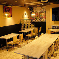 明るい雰囲気のダイニングでゆったり寛ぐ。