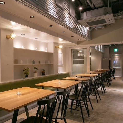 貸切人気！広々空間で忘年会のご予約受付開始しております。