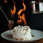 【お誕生日や記念日に♪】大切な人の特別な日に当店では記念日や誕生日にぴったりなデザートプレートをご用意しております！オトクなコースのお祝は喜ばれること間違いなし！シーンに合わせた部屋をご用意しております。最大70名様まで団体様用の貸し切りも対応しておりますので、お気軽にご相談くださいませ♪