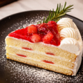 料理メニュー写真&nbsp;STRAWBERRY CAKE