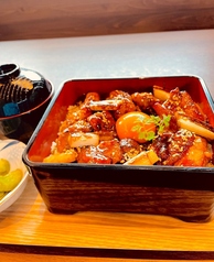 炙り鶏の月見重