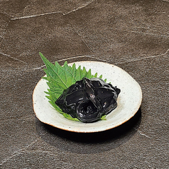 イカの塩辛～竹炭和え～