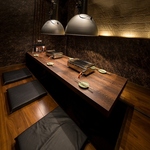 掘りごたつの個室で、足を伸ばしながらリラックスしたひとときをお過ごしいただけます。