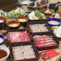 料理メニュー写真&nbsp;黒毛和牛バラ・豚ロース(カナダ産)食べ放題【しゃぶしゃぶ・しゃぶギョプサル】
