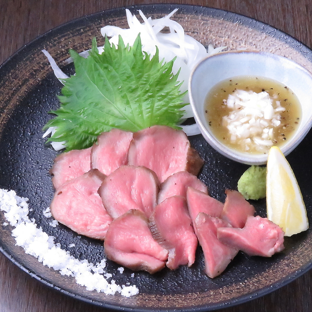 牛タン刺し