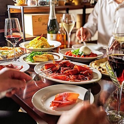 麹町で大人気の本格イタリアンとワインが楽しめるピッツェリア。