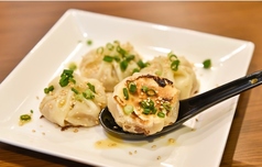 人気Ｎｏ．１焼き小龍包