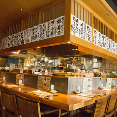 ライブ感あふれるカウンターが魅力です！