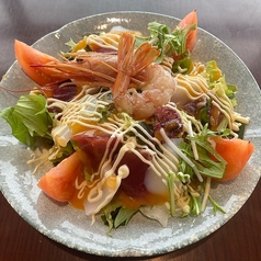 海鮮のごちそうサラダ