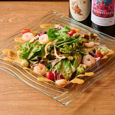 海老とアボカドのサラダ