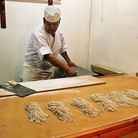 自慢の手打ちそば！