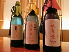 地酒はもちろん、全国各地からの日本酒をご提供