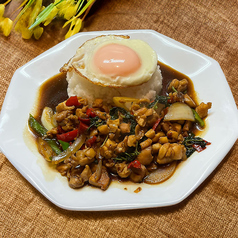 チキンガパオライス