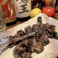 炭火で味わう！男女共に人気の「もも焼き」