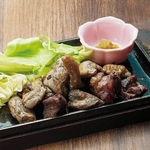 【地鶏炭火焼き】奈良大和肉鶏の炭火焼き。ジューシーさ＆歯ごたえ、本物の地鶏の美味しさを実感