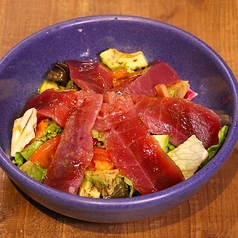 わさび香るまぐろとアボカドのサラダ