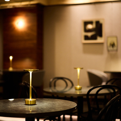 【2名様×14】「4名様×10】 落ち着いたテーブル席