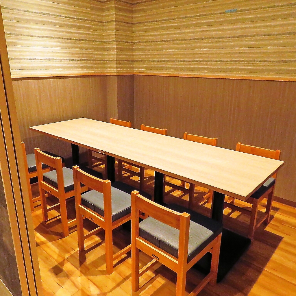 【落ち着いた和の雰囲気】ゆったりとしたひとときを過ごせる特別な空間です。