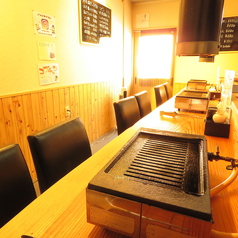 【カウンター×9席】お一人様も多い当店ではカウンター席をご用意しております。阪急塚口駅から徒歩7分と好立地なので、会社帰りに一杯ゆっくり飲みたい気分の時やデートにもピッタリのお店です♪