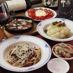 ジャンル問わず、燗酒・ワイン・ビールを楽しめる