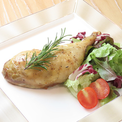 骨つきハーブチキンの写真