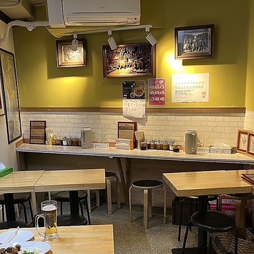 タイ料理とお酒 ピラブカウ PIRABKAOの雰囲気1