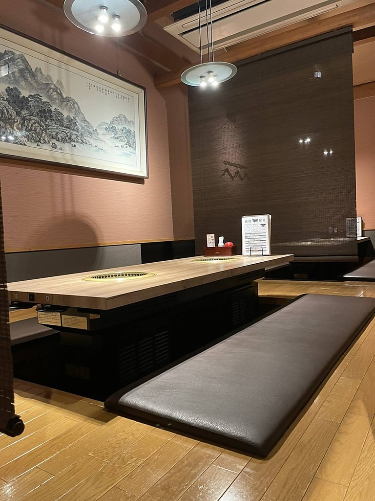 最大22名様までのご宴会ができる広いお座敷席でゆったりとくつろぎながらご飲食を堪能いただけます！