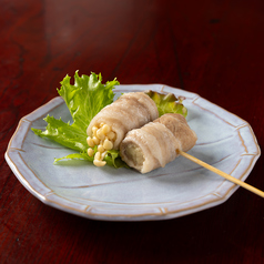 アスパラー本巻き(豚バラ・アスパラ)/椎茸串(豚バラ・椎茸)/えのき串(豚バラ・えのき)　各