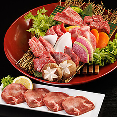 肉のやまもとの焼肉のコース写真